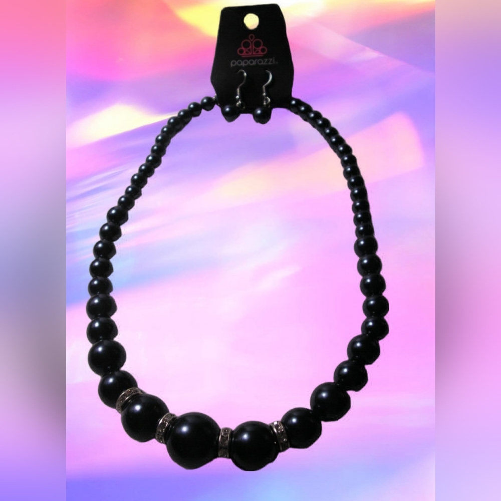 NEW Paparazzi Classic Beaded Necklace and Earrings Set